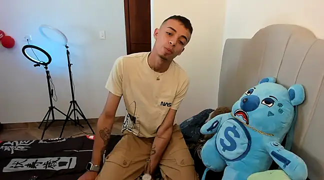 twink latino5 online show from 21, 12, 2024