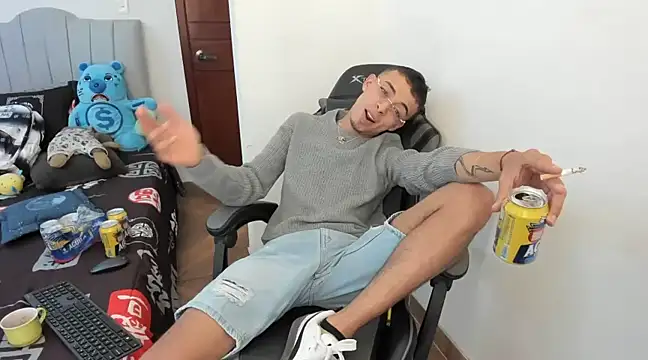 twink latino5 online show from 25, 12, 2024