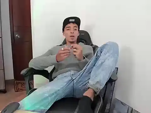 twink latino5 online show from 13, 3, 2025