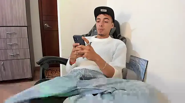 twink latino5 online show from 14, 3, 2025