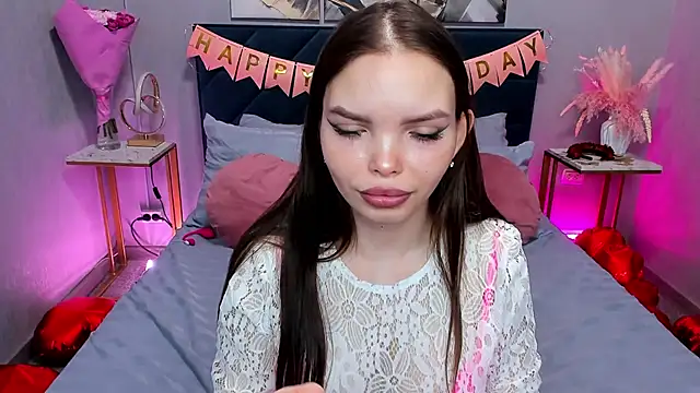 Snapshot of Curvy_Dynamite_ chatting on 4, 3, 2026 Curvy Dynamite online show from 4, 3, 2026