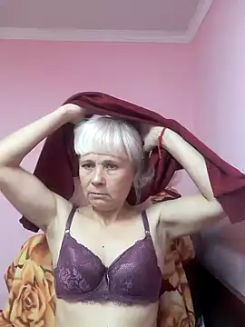 sakura blonde online show from 3, 12, 2025