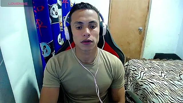 Willy Mate online show from 4, 1, 2025