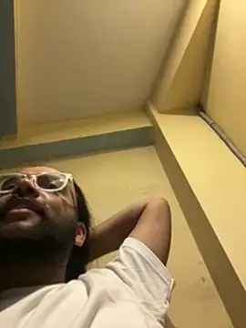 Arsh Loves Luv online show from 15, 1, 2025