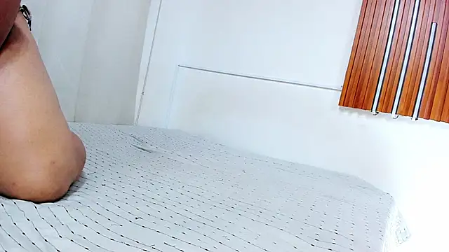 cristall hott online show from 11, 1, 2026