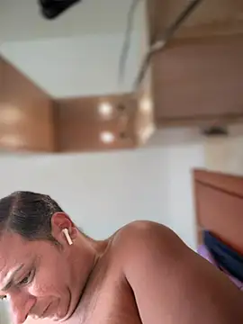 SecretlyDD online show from 17, 2, 2026