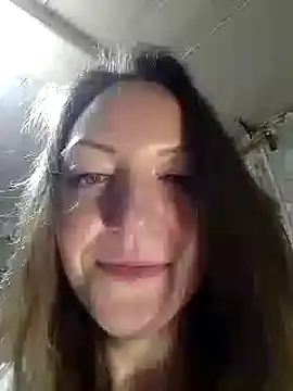 KattyLuuu online show from 3, 1, 2025