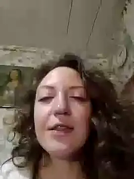 KattyLuuu online show from 4, 1, 2025