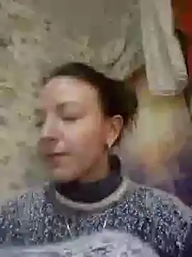 KattyLuuu online show from 5, 1, 2025