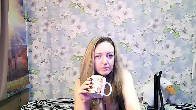 KattyLuuu online show from 5, 10, 2025