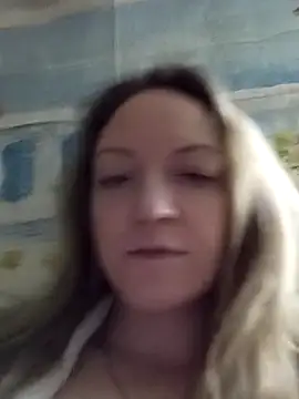 KattyLuuu online show from 18, 12, 2025