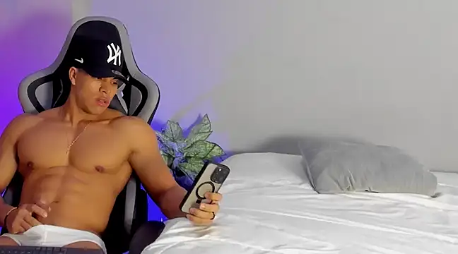 Romano kentt12 online show from 10, 1, 2025