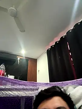 Snapshot of Adrian91990 chatting on 4, 10, 2025 Adrian91990 online show from 4, 10, 2025