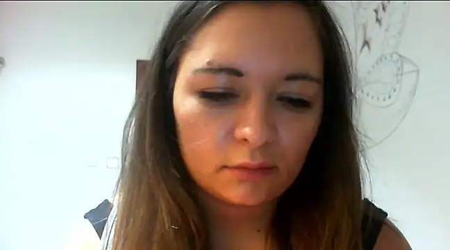 Snapshot of MeganGold chatting on 5, 1, 2025 MeganGold online show from 5, 1, 2025