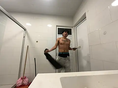 Snapshot of GIOOOO568 chatting on 19, 1, 2026 GIOOOO568 online show from 19, 1, 2026