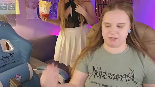 Snapshot of Ellie_Wellie chatting on 6, 2, 2025 Ellie Wellie online show from 6, 2, 2025