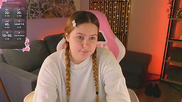 Snapshot of Ellie_Wellie chatting on 5, 3, 2025 Ellie Wellie online show from 5, 3, 2025