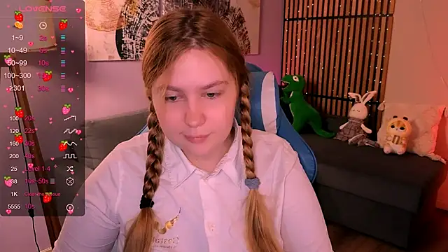 Snapshot of Ellie_Wellie chatting on 19, 9, 2025 Ellie Wellie online show from 19, 9, 2025