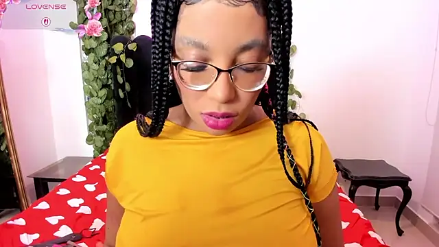 Snapshot of AmyBriiggs chatting on 3, 3, 2026 AmyBriiggs online show from 3, 3, 2026