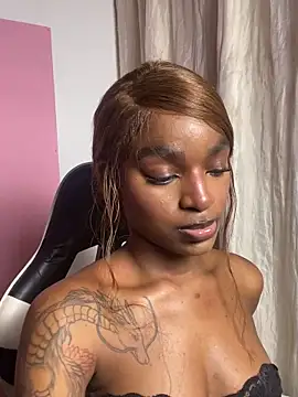 Zizi-campbel online show from 18, 9, 2025