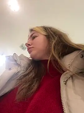 Snapshot of MayaMystic chatting on 21, 1, 2025 MayaMystic online show from 21, 1, 2025