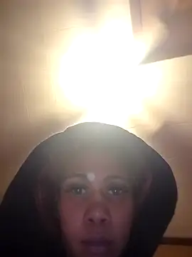 Snapshot of carmelbbyx22 chatting on 24, 11, 2025 carmelbbyx22 online show from 24, 11, 2025