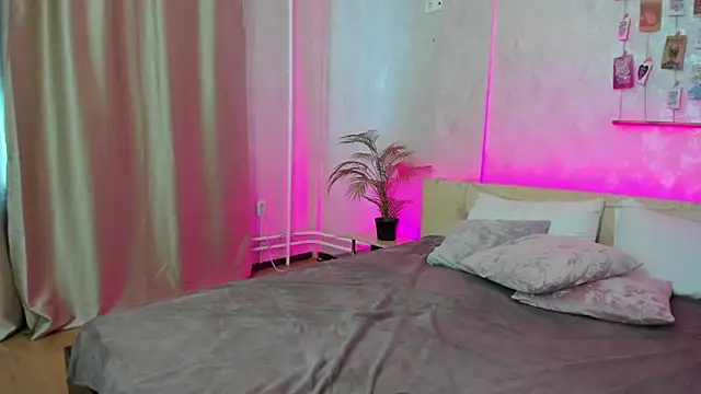 Snapshot of Cheryl__Brown chatting on 9, 2, 2025 Cheryl Brown online show from 9, 2, 2025