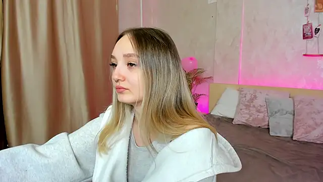 Snapshot of Cheryl__Brown chatting on 18, 2, 2025 Cheryl Brown online show from 18, 2, 2025