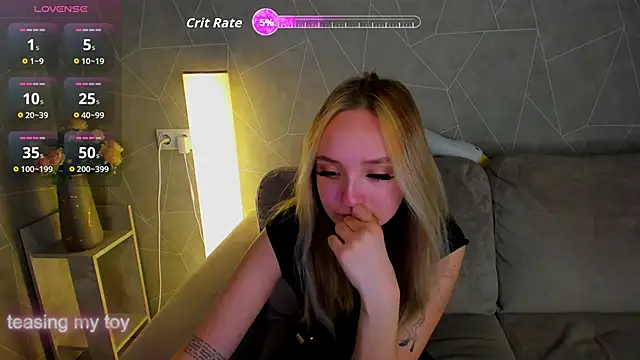 Snapshot of Cheryl__Brown chatting on 29, 9, 2025 Cheryl Brown online show from 29, 9, 2025