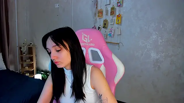 Snapshot of Cheryl__Brown chatting on 10, 11, 2025 Cheryl Brown online show from 10, 11, 2025