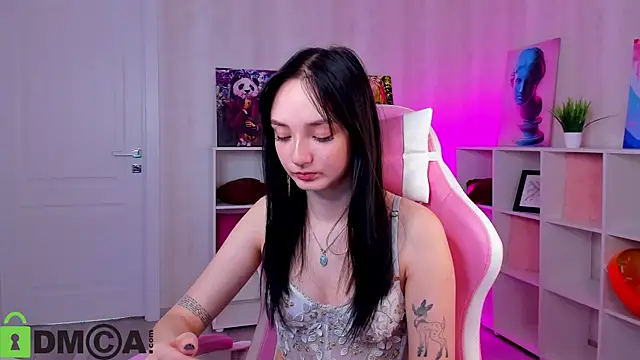 Snapshot of Cheryl__Brown chatting on 20, 11, 2025 Cheryl Brown online show from 20, 11, 2025