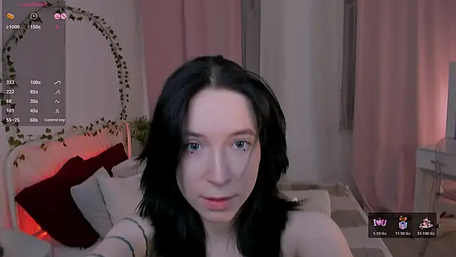 Snapshot of lilithlunna chatting on 6, 11, 2025 lilithlunna online show from 6, 11, 2025