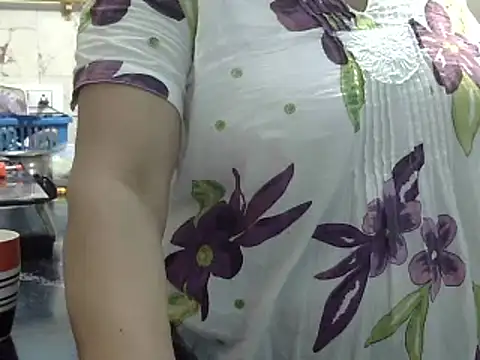 Housewife12 online show from 10, 1, 2025