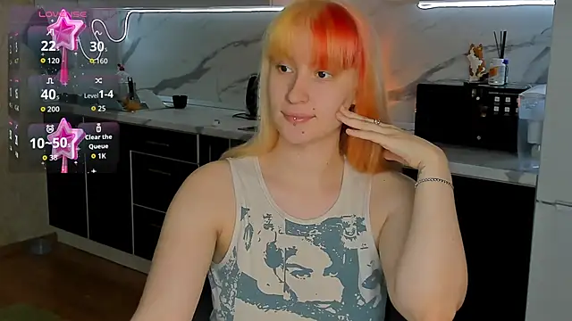 Snapshot of Sweet_white_chocolate chatting on 13, 11, 2025 Sweet white chocolate online show from 13, 11, 2025