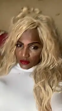 Snapshot of The-Beyonce chatting on 1, 1, 2025 The-Beyonce online show from 1, 1, 2025