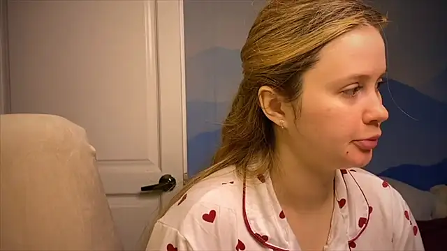 IlonaMurf online show from 1, 11, 2025