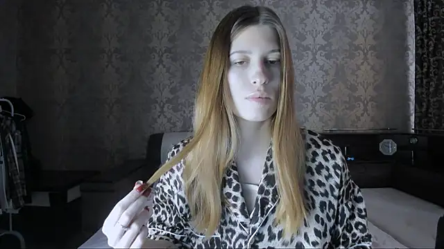 Agnes Allenn online show from 9, 10, 2025