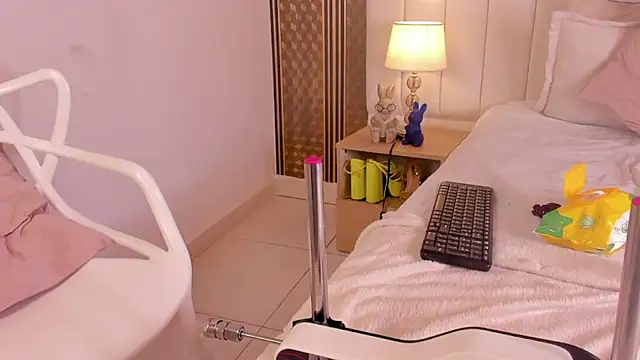  dakota a online show from 9, 3, 2025