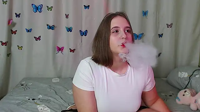 Snapshot of Phantommira chatting on 10, 1, 2025 Phantommira online show from 10, 1, 2025