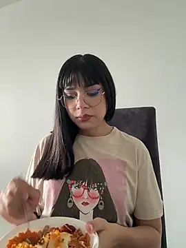 RoseCassie online show from 9, 3, 2025