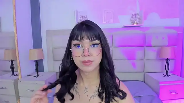 RoseCassie online show from 12, 3, 2025