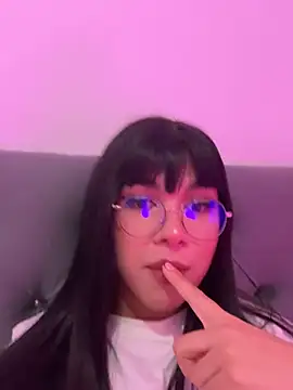 RoseCassie online show from 13, 3, 2025