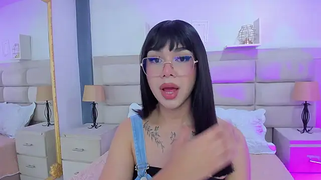 RoseCassie online show from 22, 3, 2025