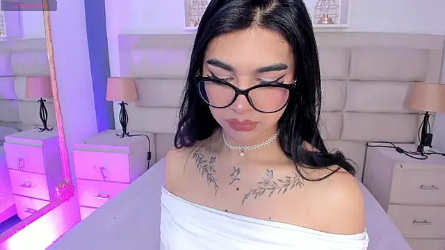 RoseCassie online show from 3, 10, 2025