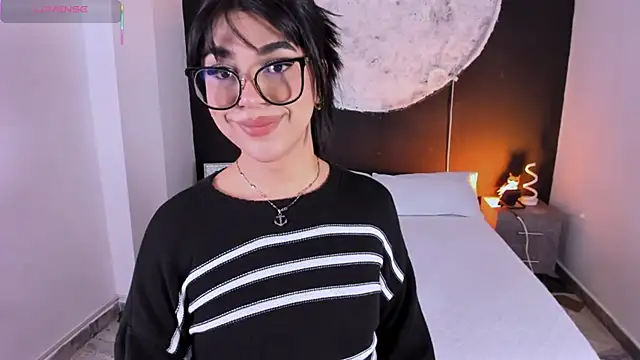 RoseCassie online show from 4, 12, 2025