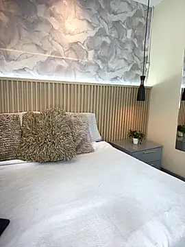 AinaraJimenez online show from 14, 11, 2025