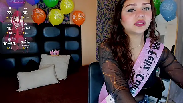 Snapshot of hinata_itachi chatting on 12, 11, 2025 hinata itachi online show from 12, 11, 2025