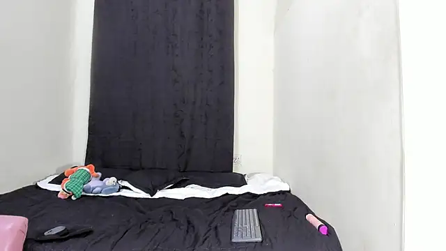 Mariana 16  online show from 9, 1, 2025