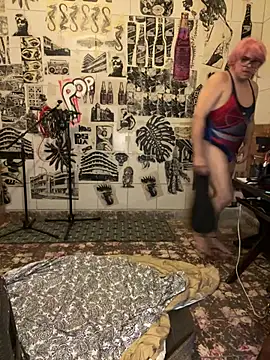 Snapshot of NikkelSofia chatting on 13, 2, 2025 NikkelSofia online show from 13, 2, 2025