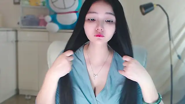 xiao-xiao-D online show from 12, 1, 2025